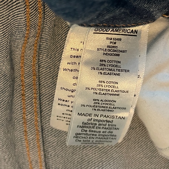 Good American Good Curve Skinny crop size 29 - Picture 3 of 9